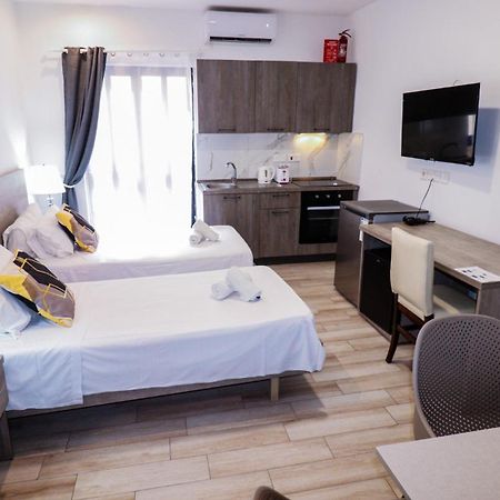 Napoli Suites Studios Aparthotel Saint Julian's Dış mekan fotoğraf