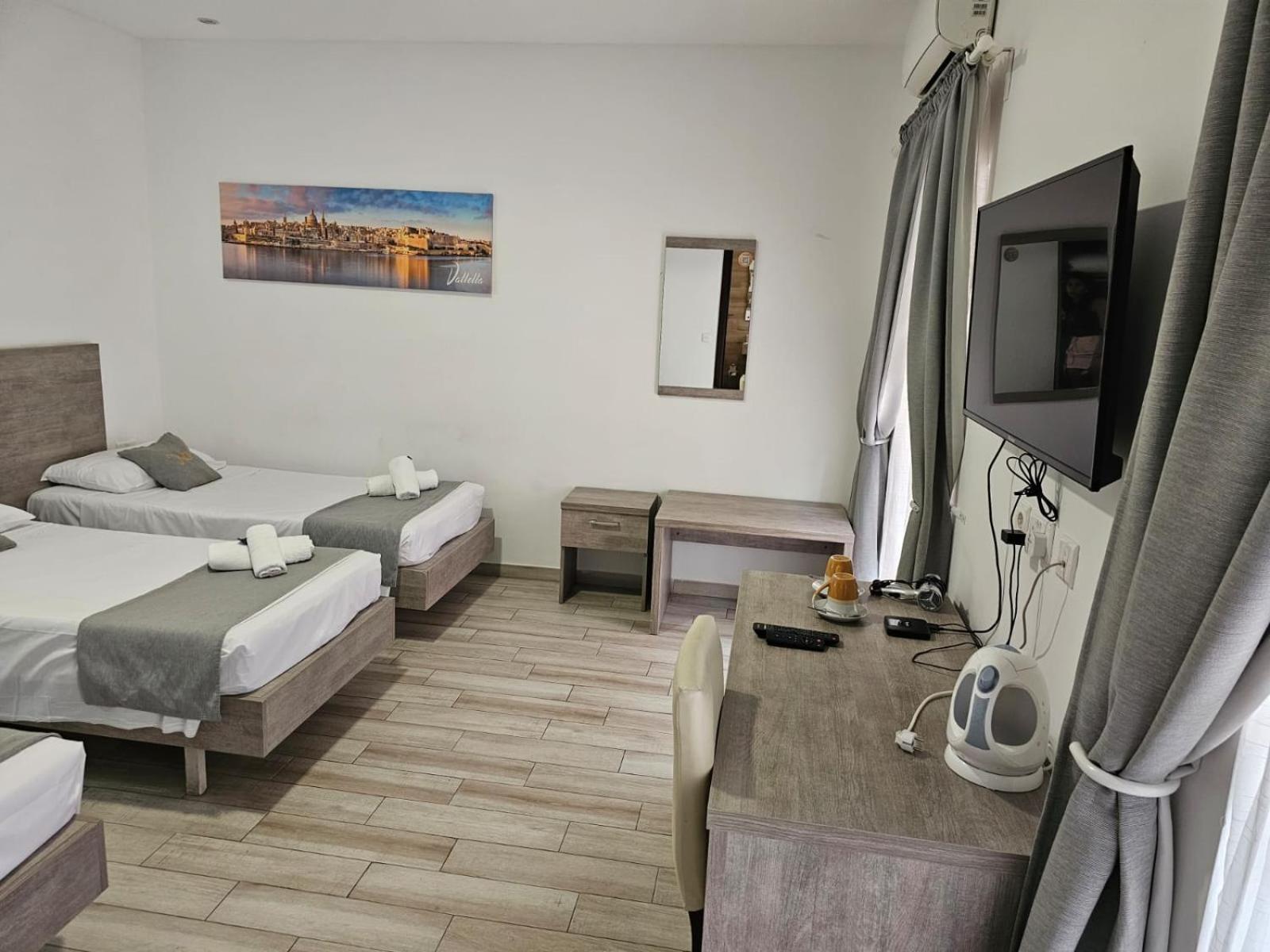 Napoli Suites Studios Aparthotel Saint Julian's Dış mekan fotoğraf