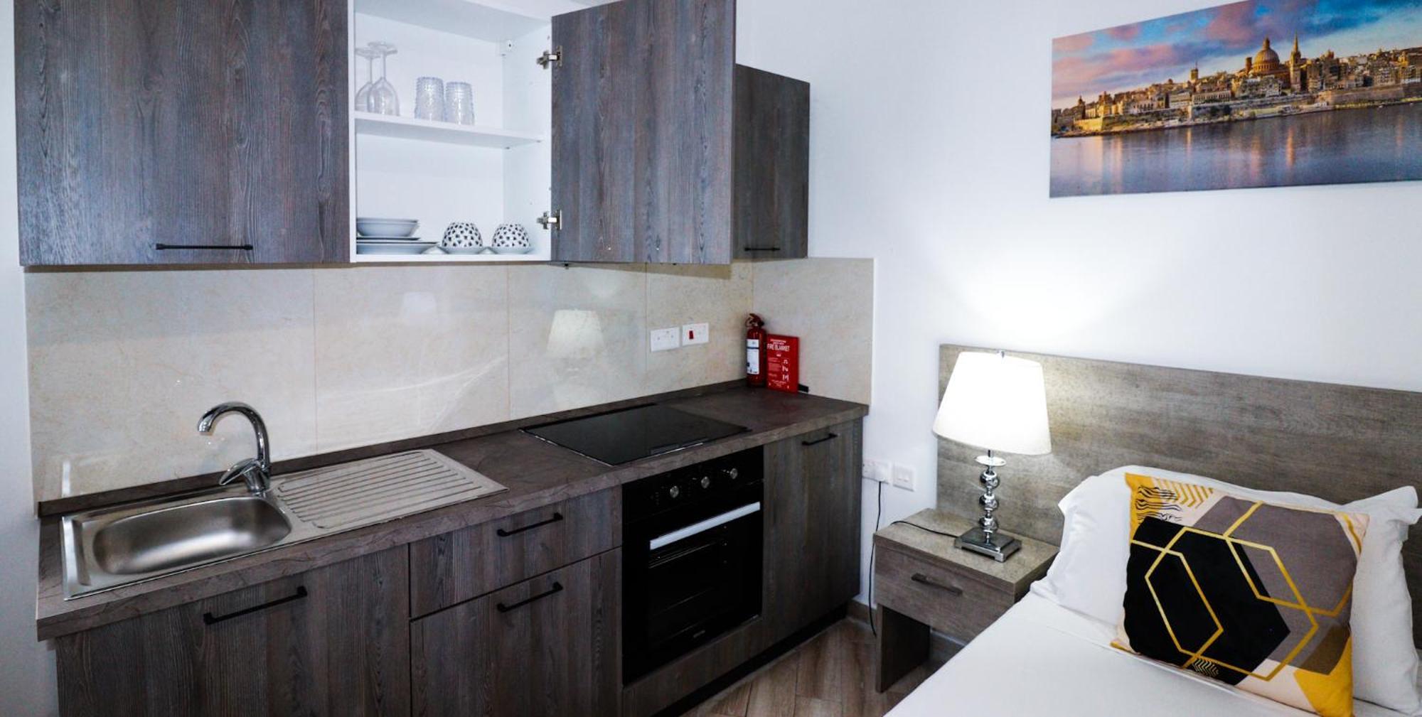 Napoli Suites Studios Aparthotel Saint Julian's Dış mekan fotoğraf