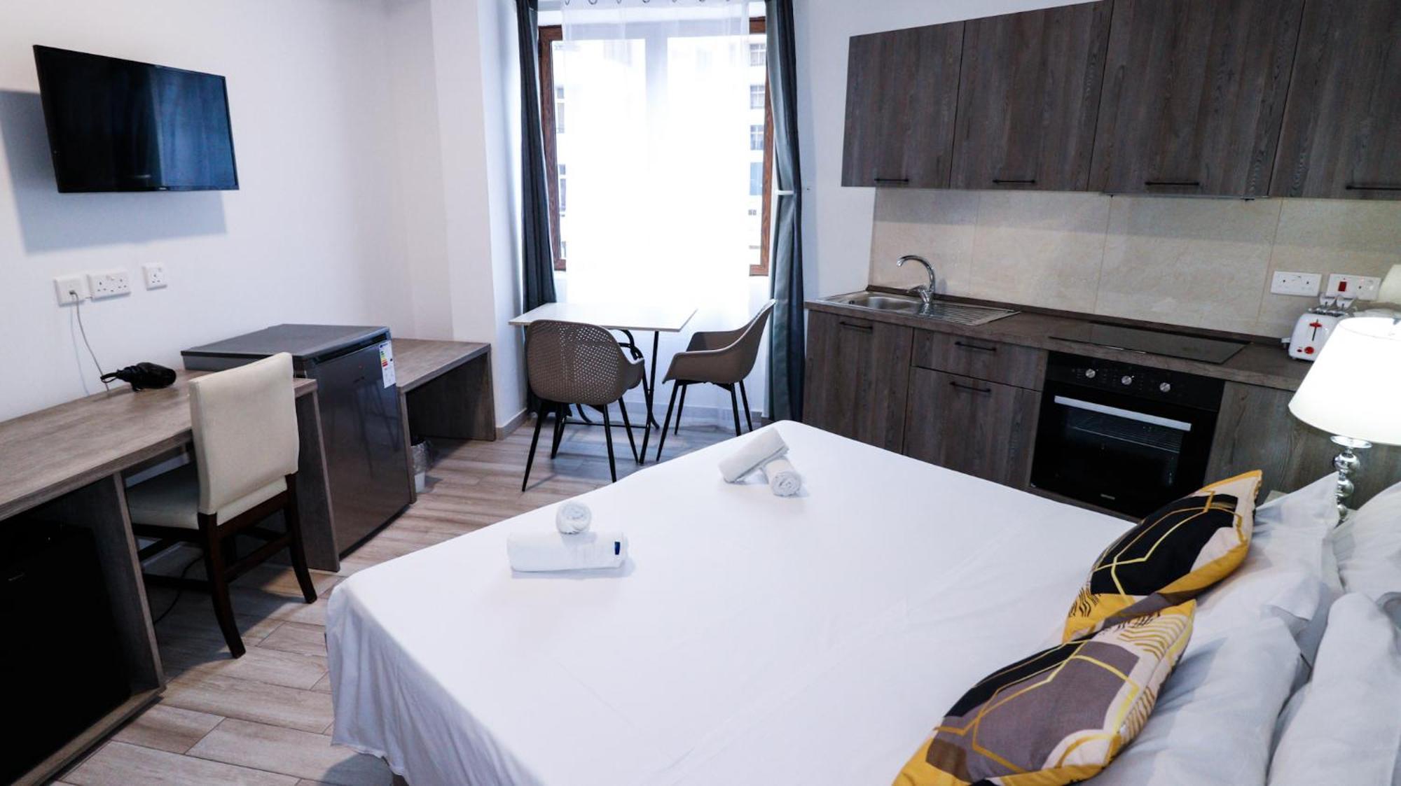 Napoli Suites Studios Aparthotel Saint Julian's Dış mekan fotoğraf
