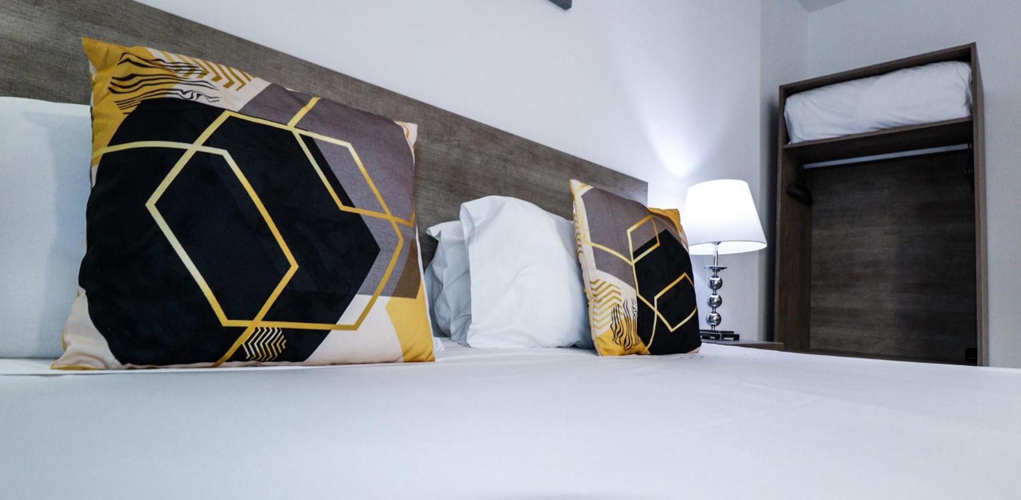 Napoli Suites Studios Aparthotel Saint Julian's Dış mekan fotoğraf