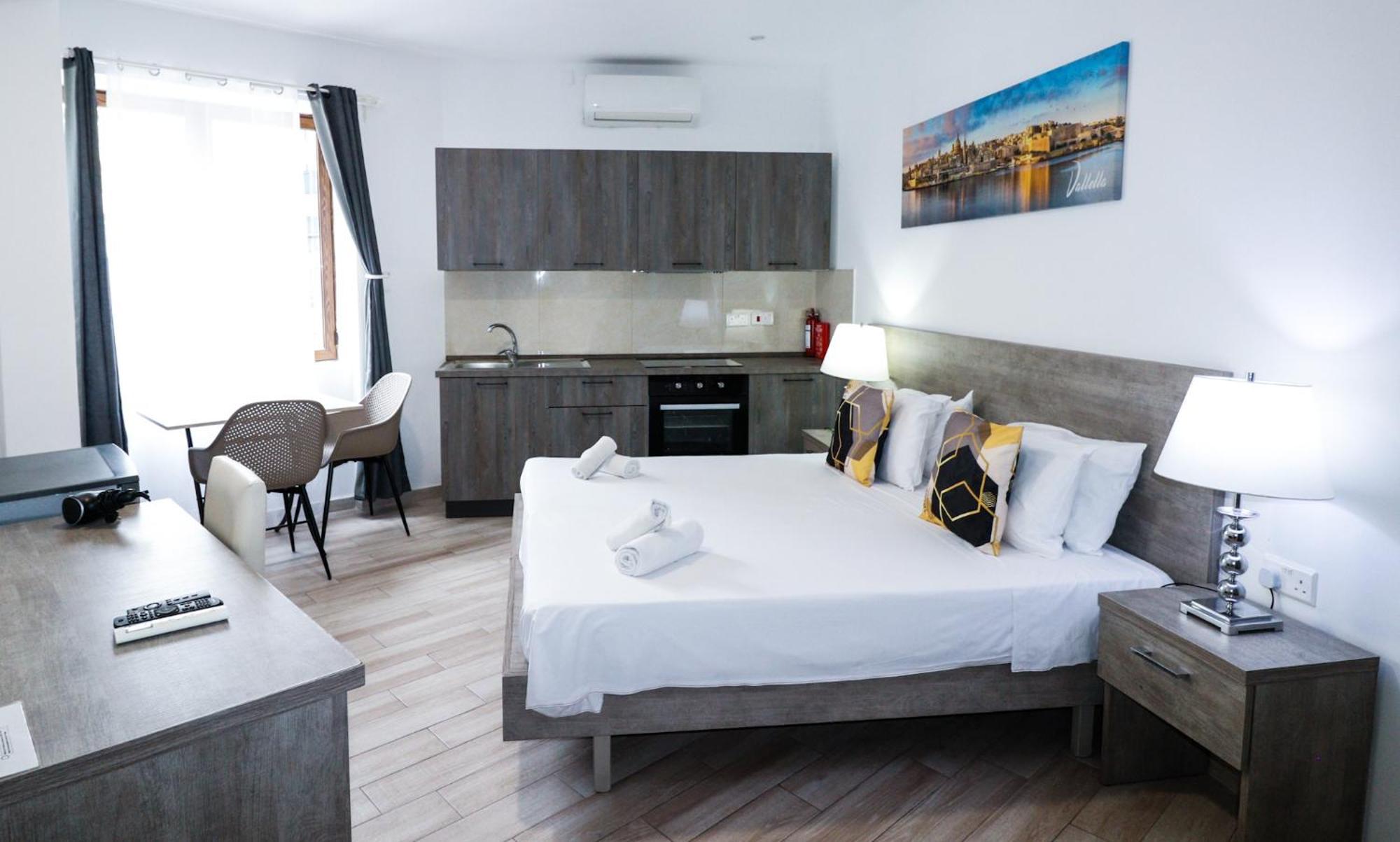 Napoli Suites Studios Aparthotel Saint Julian's Dış mekan fotoğraf