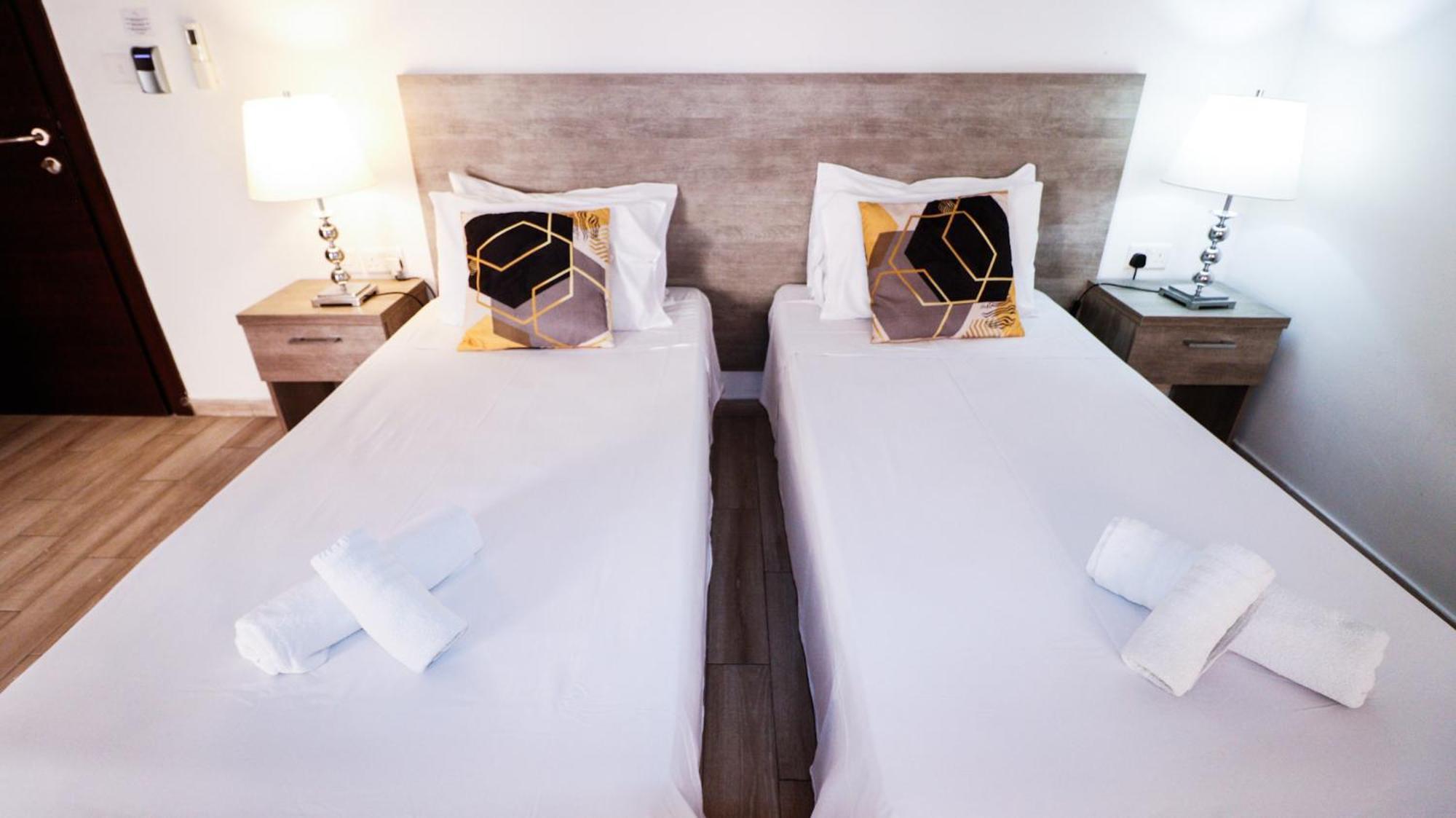 Napoli Suites Studios Aparthotel Saint Julian's Dış mekan fotoğraf