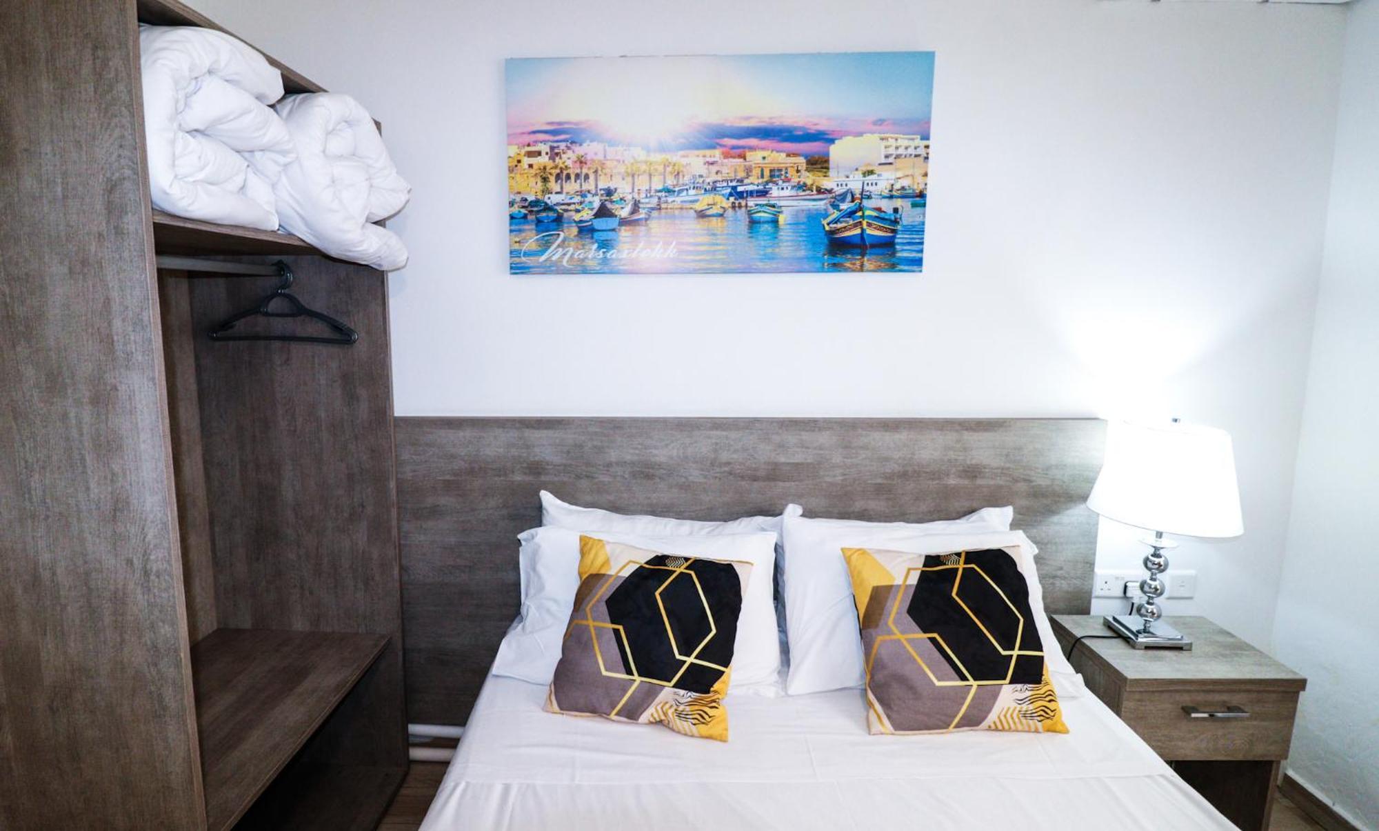 Napoli Suites Studios Aparthotel Saint Julian's Dış mekan fotoğraf