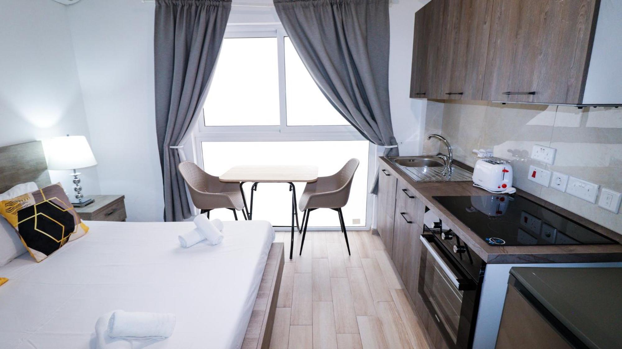 Napoli Suites Studios Aparthotel Saint Julian's Dış mekan fotoğraf