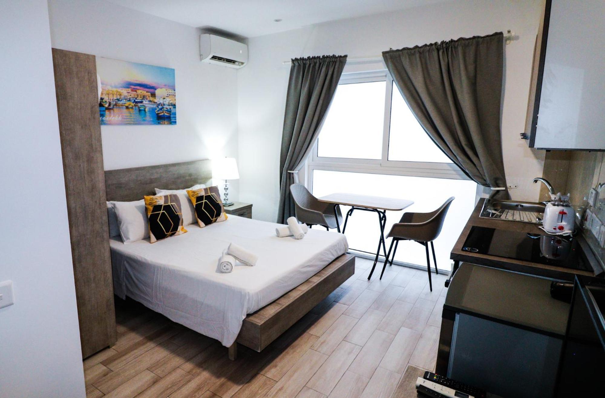 Napoli Suites Studios Aparthotel Saint Julian's Dış mekan fotoğraf