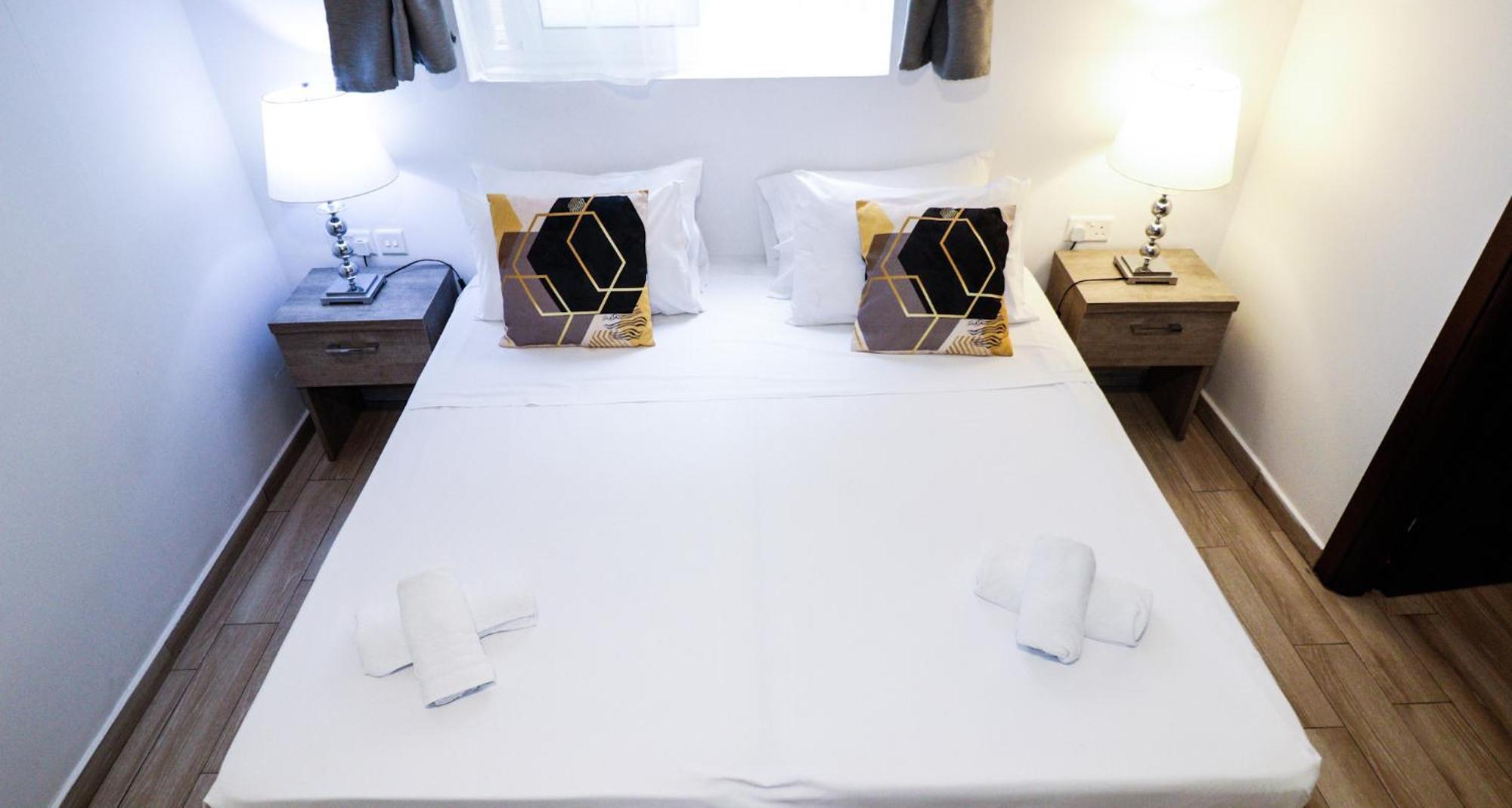 Napoli Suites Studios Aparthotel Saint Julian's Dış mekan fotoğraf